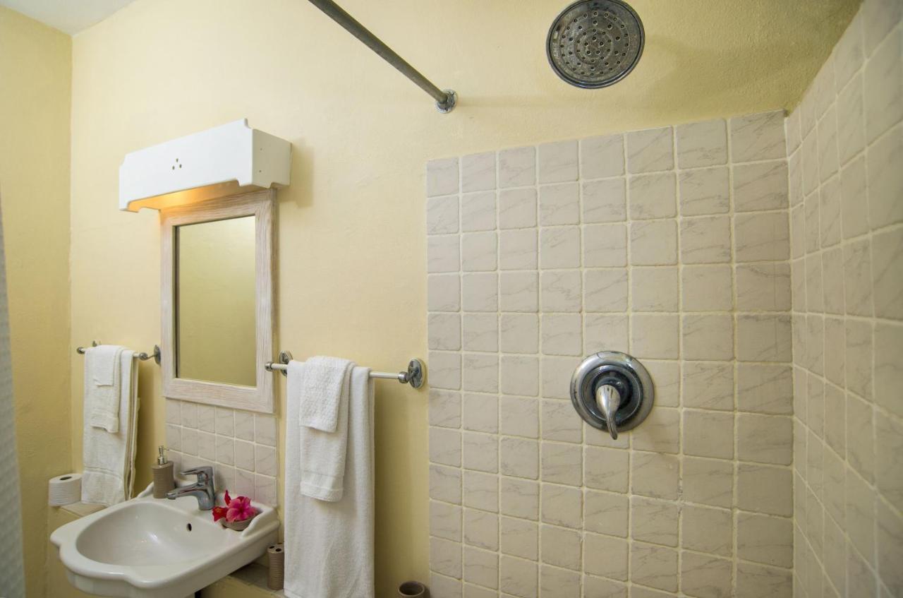 Ground Floor Apartment Located In Hometown, 5 Min Walk To The Beach Saint James Exterior foto