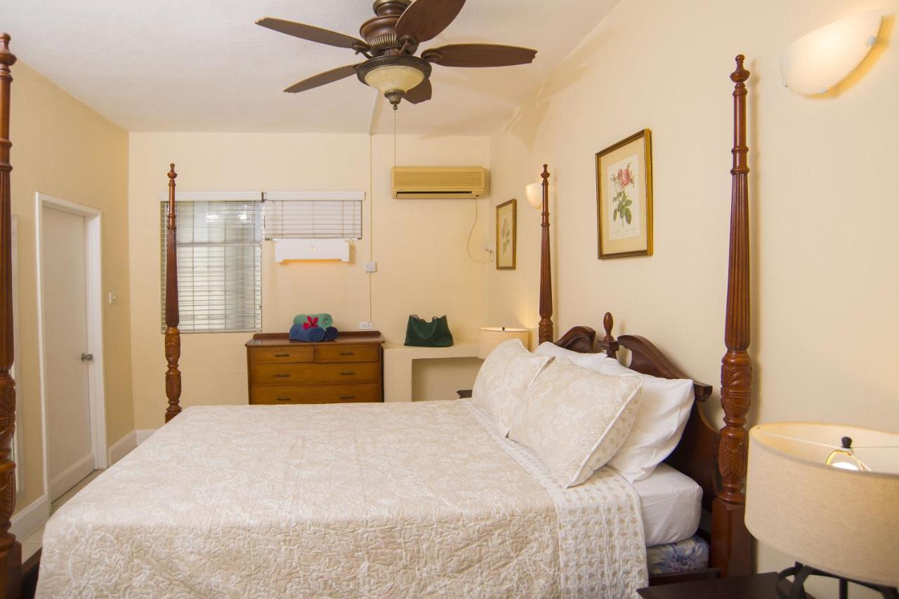 Ground Floor Apartment Located In Hometown, 5 Min Walk To The Beach Saint James Exterior foto